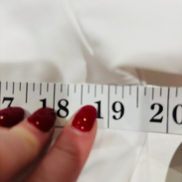 NHL Sharks White Crop Shirt Size S - Picture 6 of 8